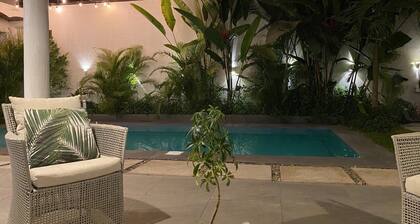 Beautiful House with Pool- Exclusive for you- Steps away from Playa Virgen