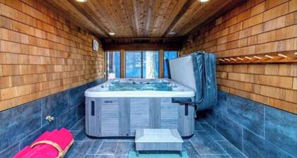 Rocky Alpine Lodge | Game Room, Mountain Views & Hot Tub!