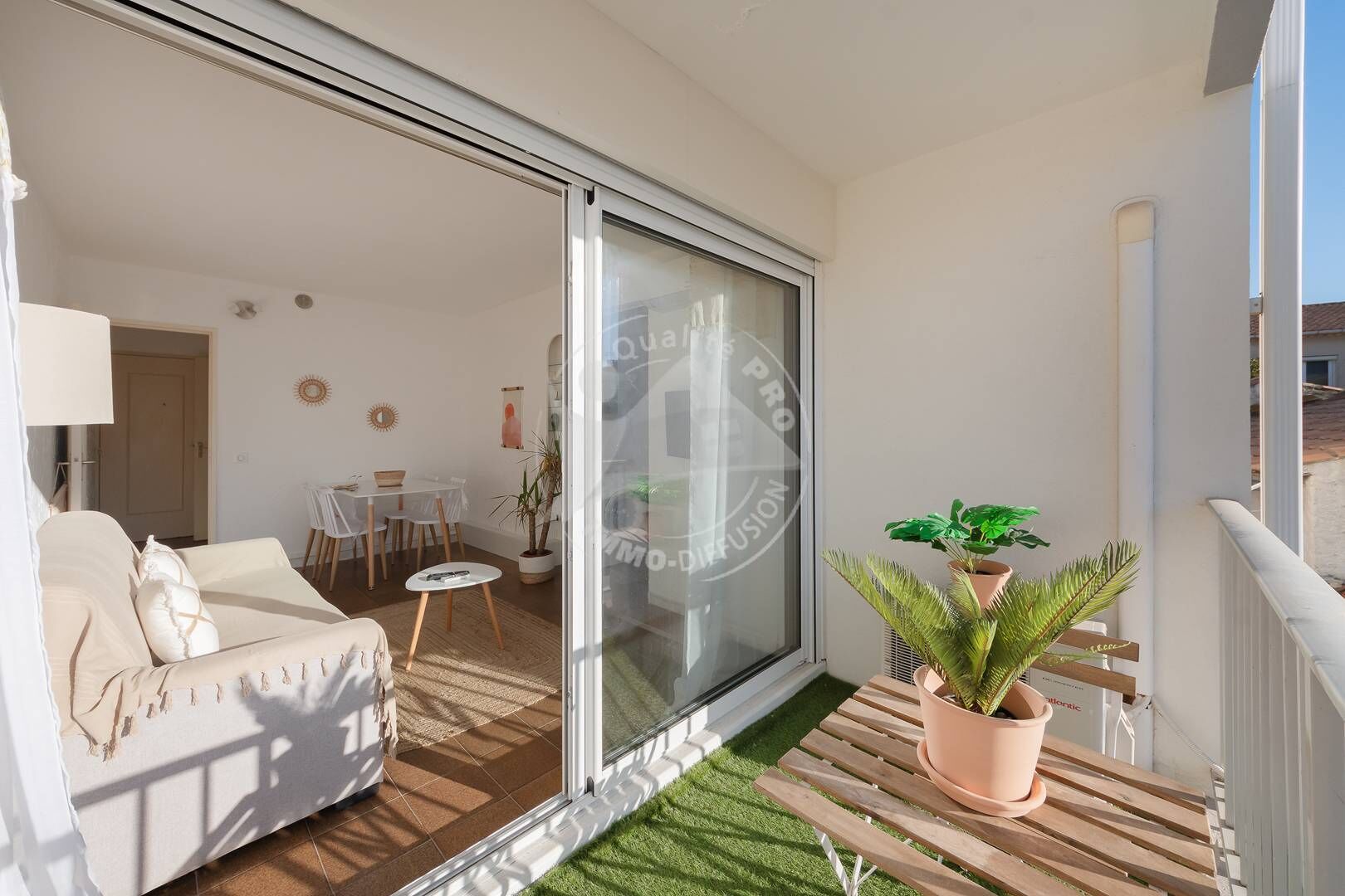 AS20241 - Studio cabin  in Downtown