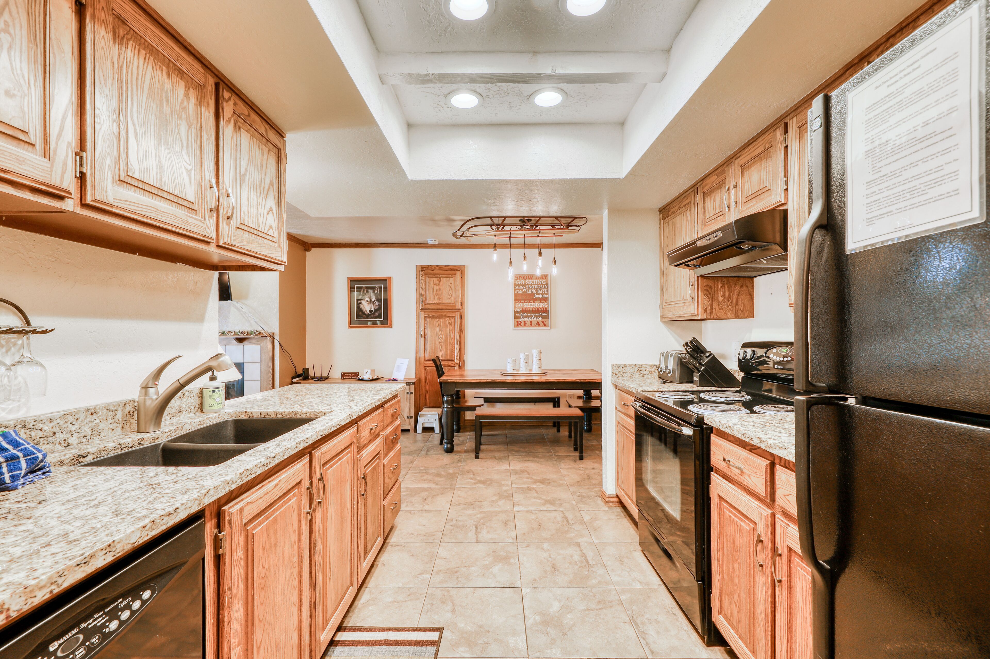 Ski-In/Out 2nd-Floor Condo w/Free WiFi, Fireplace, & Shared Heated Pool, Hot Tub