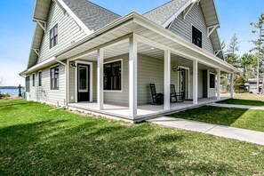 Exterior - Dog-friendly, lakefront house with beach access, dock, AC, W/D, patio, & firepit (St. Germain)