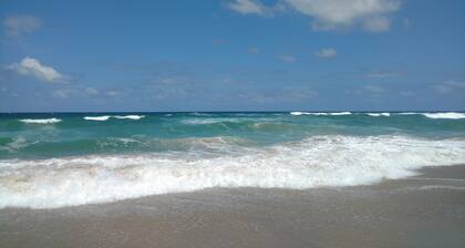 Family Vacation R & R between the ocean & the sound & close to everything else.
