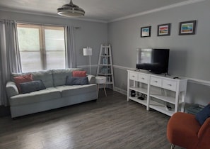 Smart TV, DVD player, offices