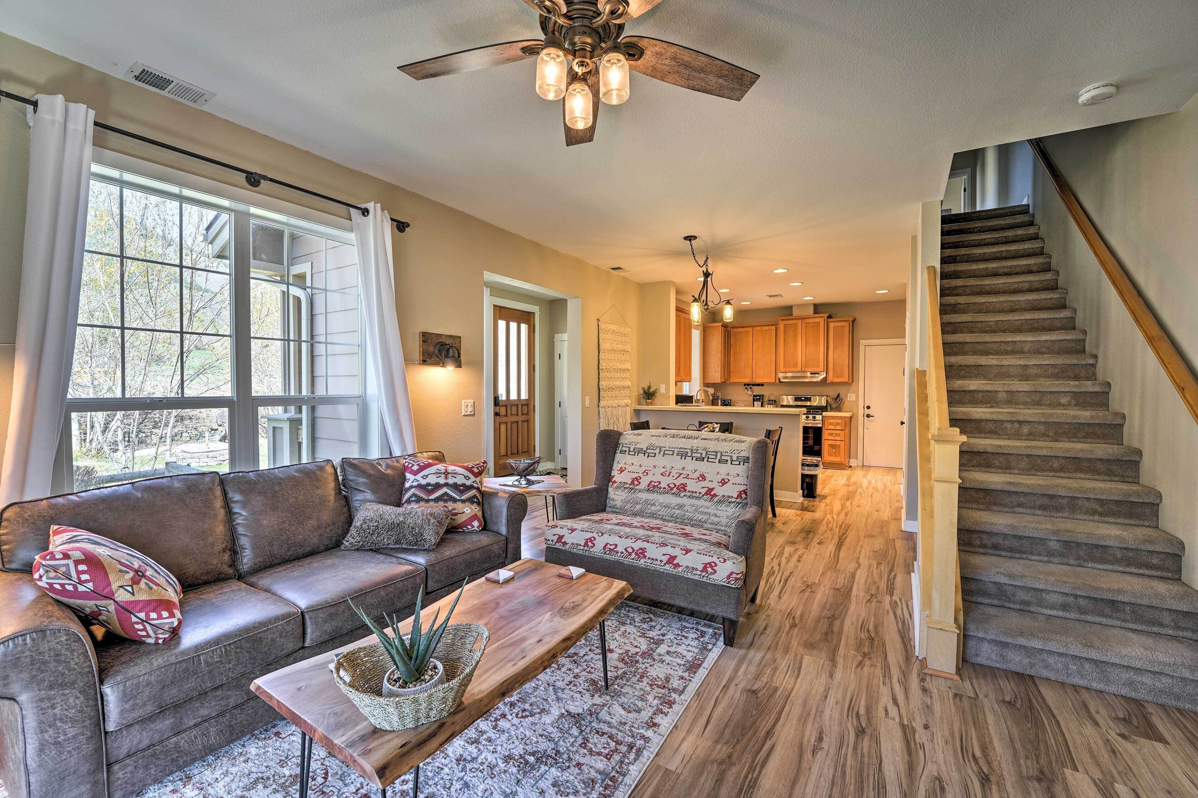 Year-Round Mountain Retreat: Ski, Hike + Bike