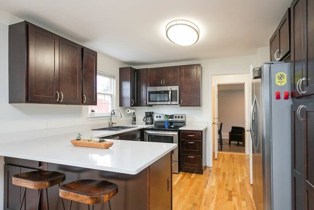 This house is a 4 bedroom(s), 3 bathrooms, located in Nashville, TN.