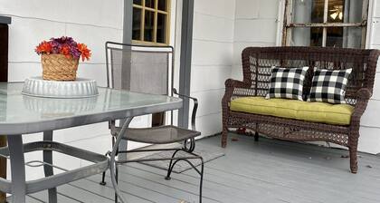 Country Townhouse near Osage River: Go boating, UTV gravel roading, fishing!