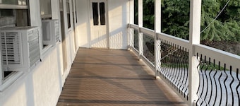 Country Townhouse near Osage River: Go boating, UTV gravel roading, fishing!