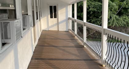 Country Townhouse near Osage River: Go boating, UTV gravel roading, fishing!