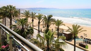 Unclassified image, 2 of 39, button - inmoBooking New Morsa Apartment, in front of the sea (Salou)