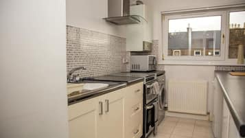 Fridge, microwave, oven