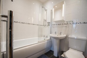 Combined shower/bathtub