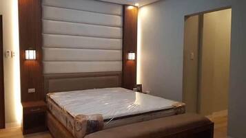 2 bedrooms, bed sheets
