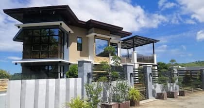 Luxury Villa at Mariveles Bataan, Philippines, Ph