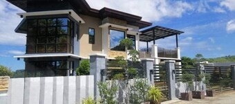 Luxury Villa at Mariveles Bataan, Philippines, Ph