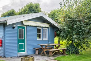 Exterior - The Small Guest House with Pool, Wi-Fi & Garden (Sudwalde)