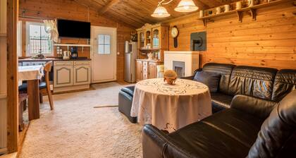 The Small Guest House with Pool, Wi-Fi & Garden