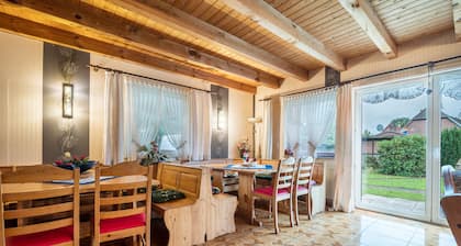 The Large Guest House with Pool, Wi-Fi and Garden; (Pet Friendly)