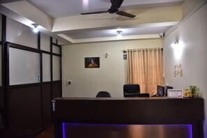 Reception - Banjaara Suites (Bengaluru)