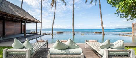 Villa, 6 Bedrooms, Accessible, Smoking | Property grounds