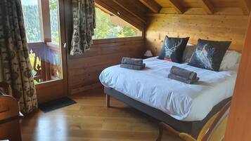 4 chambres, lit parapluie, Wi-Fi gratuit, draps fournis