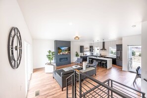 Téléviseur connecté, foyer