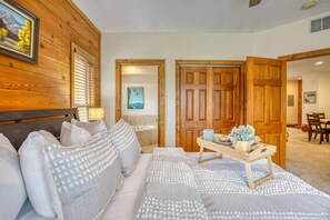Unclassified image, 4 of 50, button - Uptown Relaxed Condo-Close to Amenities, Boutique Shops, & Cafes! (Pagosa Springs)