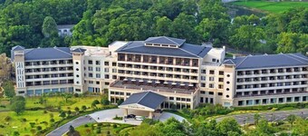 Huitang Zilongwan Hot Spring Holiday Hotel