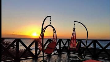 Habitación cuádruple presidencial, Terraza, vista al océano | Terraza o patio