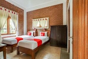 Room - OYO 3896 Villa Pesona Wisata Puncak (Cipanas)