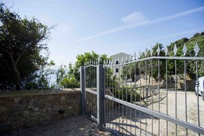 Property grounds - RESIDENZA LA SCOGLIERA - MONO N° 7 LA SCOGLIERA (Rio Marina)
