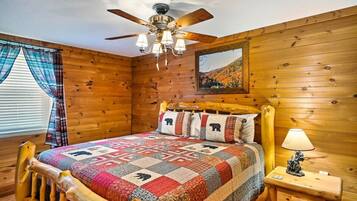 3 bedrooms, iron/ironing board, WiFi (free), bed sheets