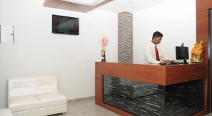Reception - Hotel Seasons (Puducherry)