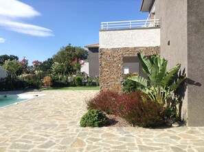 Property grounds - APARTMENT - SWIMMING POOL (T3) Ghisonaccia terrace - 6 pers (Ghisonaccia)