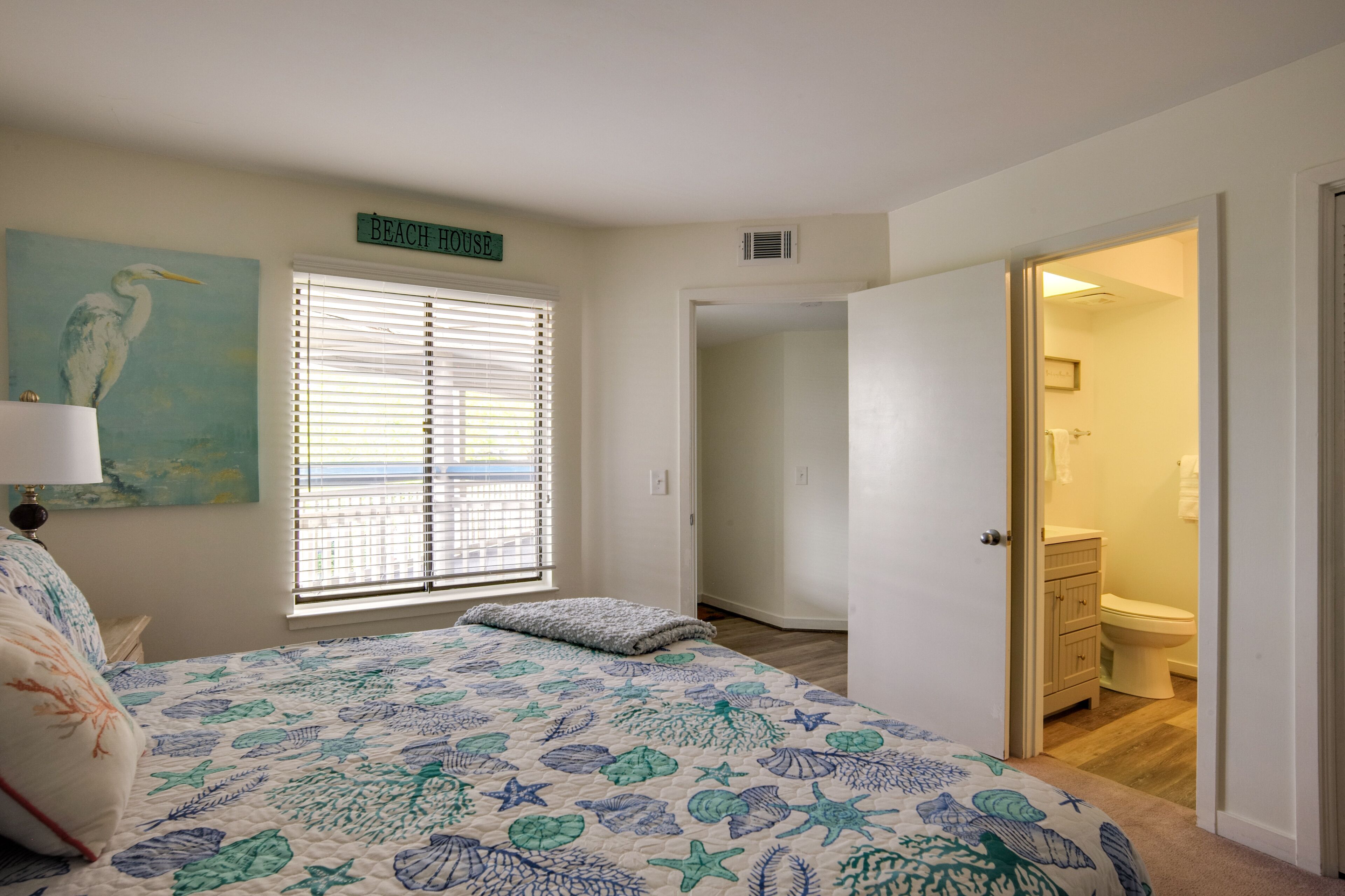 1 bedroom, internet, bed sheets