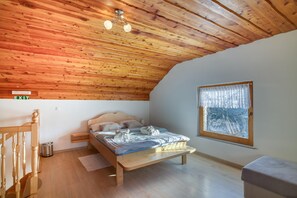 Rumah Keluarga, beberapa kamar, tepi gunung (Pool & Wellness Chalet Sunshine) | 1 kamar tidur, ruang kerja ramah laptop, Wi-Fi gratis, dan seprai linen