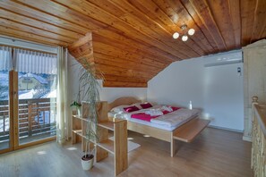 Maison Familiale, plusieurs chambres, côté montagne (Pool & Wellness Chalet Sunshine)