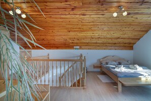 Family House, Multiple Bedrooms, Mountainside (Pool & Wellness Chalet Sunshine) | 1 bedroom, laptop workspace, free WiFi, bed sheets - Pool & Wellness Chalet Sunshine (Vransko)