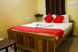 Standard Room - Aishwariam Residency (Puducherry)