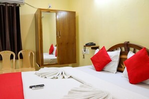 Standard Room - Aishwariam Residency (Puducherry)
