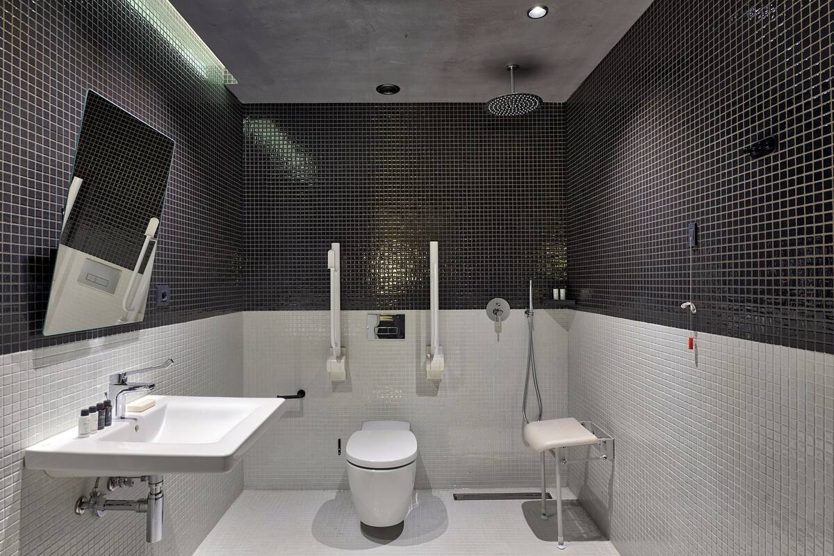 nickname | bathroom | eco-friendly toiletries, hair dryer, bathrobes, slippers