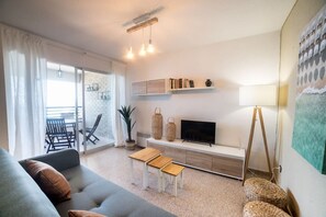 تلفزيون ذكي