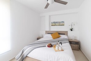 3 slaapkamers, een bureau, een strijkplank/strijkijzer, wifi