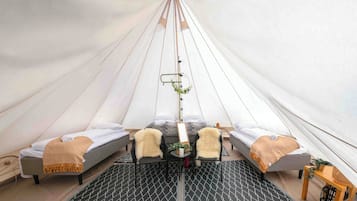 Family Tent (Glamping) | Desk, laptop workspace, free WiFi, bed sheets