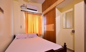Standard Double Room - Thendral Service Apartment (Puducherry)