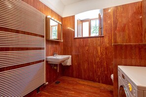 Ferienhaus (5 Bedrooms) | Badezimmer