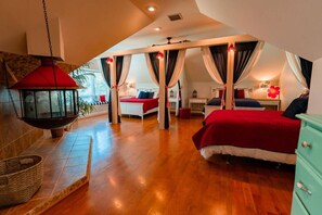 4 chambres, bureau, fer et planche à repasser, lit parapluie