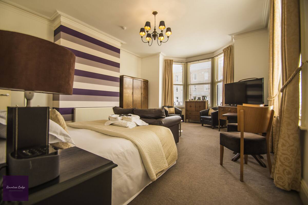 Superior Double or Twin Room | WiFi (free)