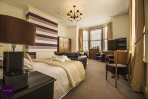 Superior Double or Twin Room | Free WiFi - Rowntree Lodge (Scarborough)