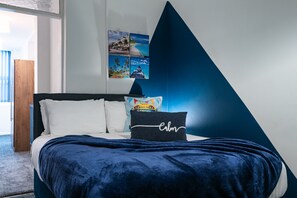 6 bedrooms, WiFi - Favour Spacious Inn By Jesouth (Hull)