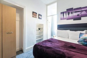 6 chambres, fer et planche à repasser, Wi-Fi, literie fournie
